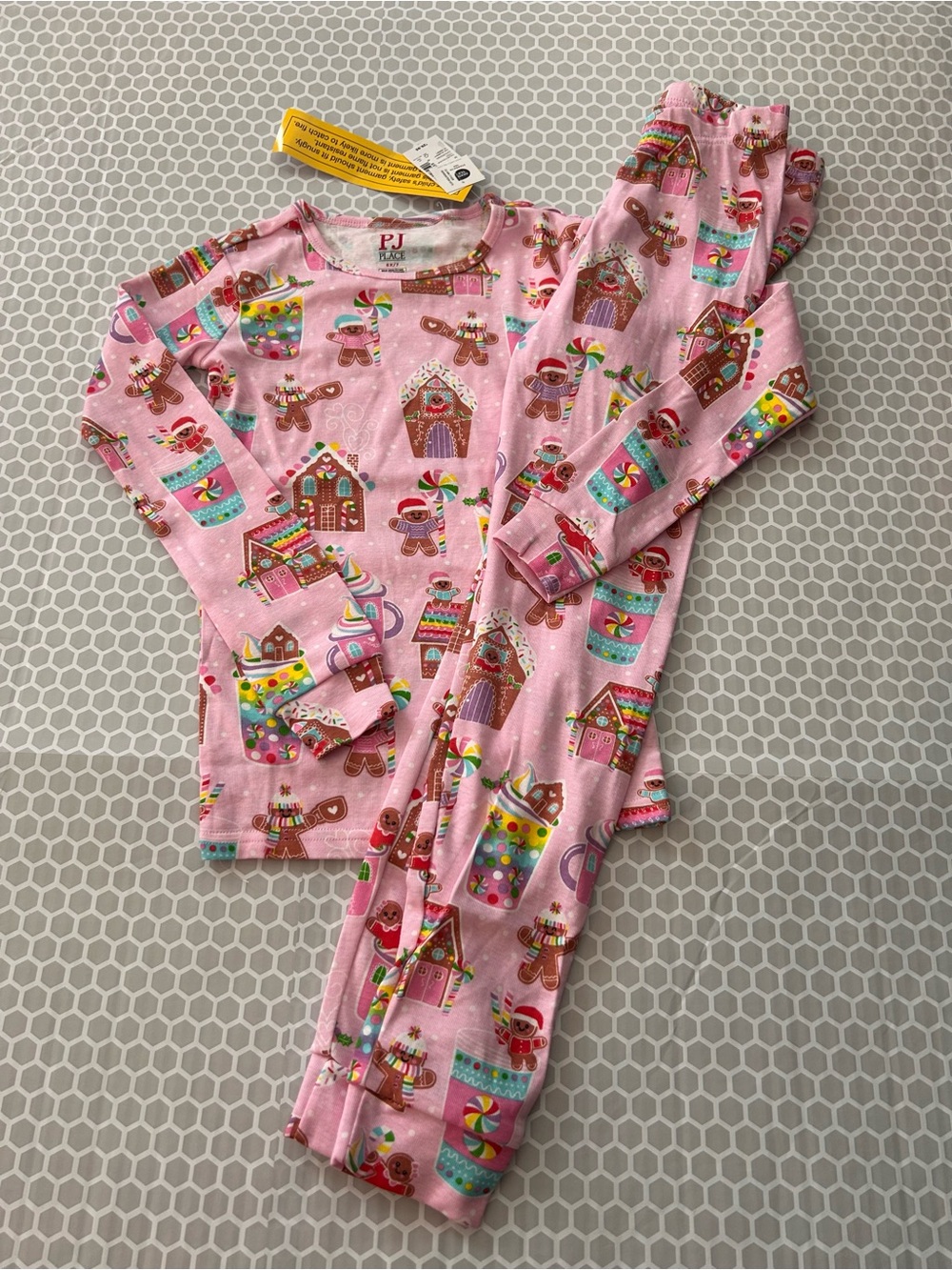 NWT PJ Place Pink Gingerbread & Candy Kids Pajama Set. Size 6X/7